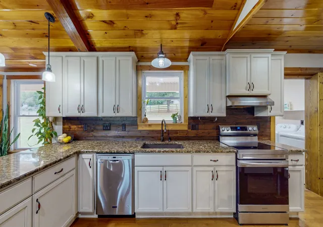 Photo 4 of Single family home for sale at 117 County Rd 25, Riceville, TN 37370 | MLS# 3598528 | Listing updated on 2026-10-07