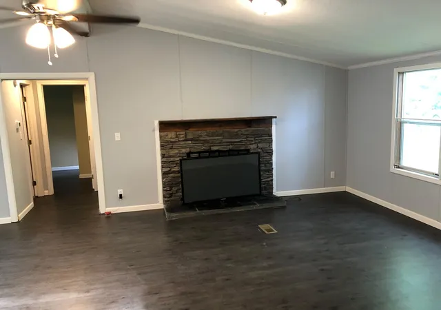 Photo 3 of Manufactured home for sale at 5 Duncan St, Nashville, TN 37210 | MLS# 3603194 | Listing updated on 2026-09-30