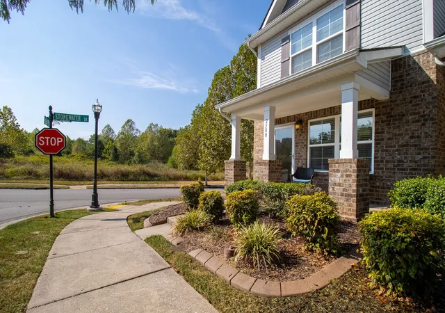 Photo 2 of Townhouse for sale at 2580 River Trl Dr, Hermitage, TN 37076 | MLS# 3598141 | Listing updated on 2026-09-24