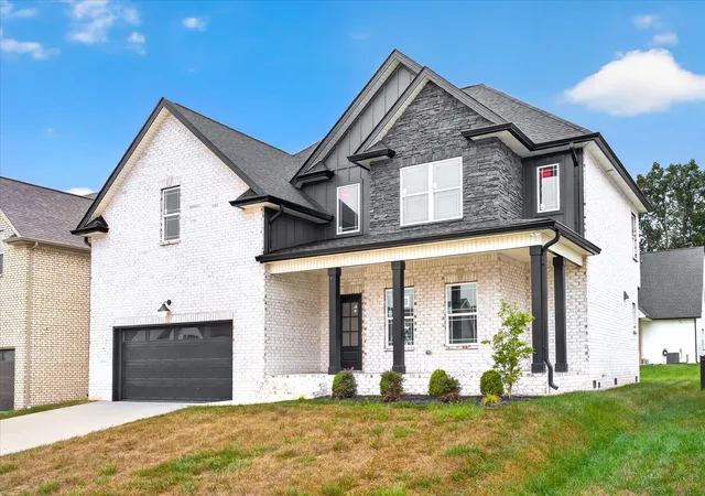Photo 2 of Single family home for sale at 474 Spiderwort Dr, Clarksville, TN 37043 | MLS# 3599440 | Listing updated on 2026-09-25