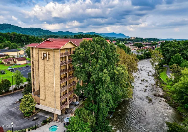 Photo 1 of Condo for sale at 3919 S River Rd #604, Pigeon Forge, TN 37863 | MLS# 3596376 | Listing updated on 2026-09-19