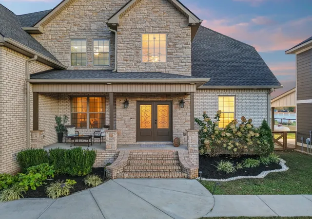 Photo 2 of Sale Pending at 4999 Crescent Ln, Murfreesboro, TN 37128 | MLS# 3597519 | Listing updated on 2026-09-24