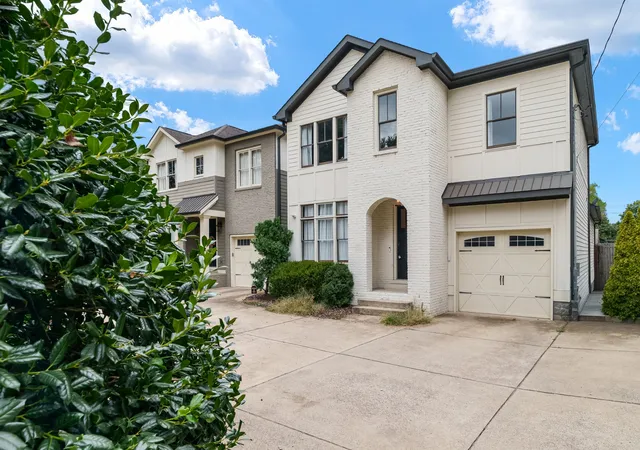 Photo 2 of Single family home for sale at 2803a White Oak Dr, Nashville, TN 37215 | MLS# 3603501 | Listing updated on 2026-10-05