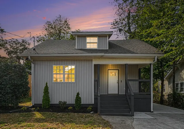 Photo 1 of Single family home for sale at 1709 21st Avenue N, Nashville, TN 37208 | MLS# 3602459 | Listing updated on 2026-10-08