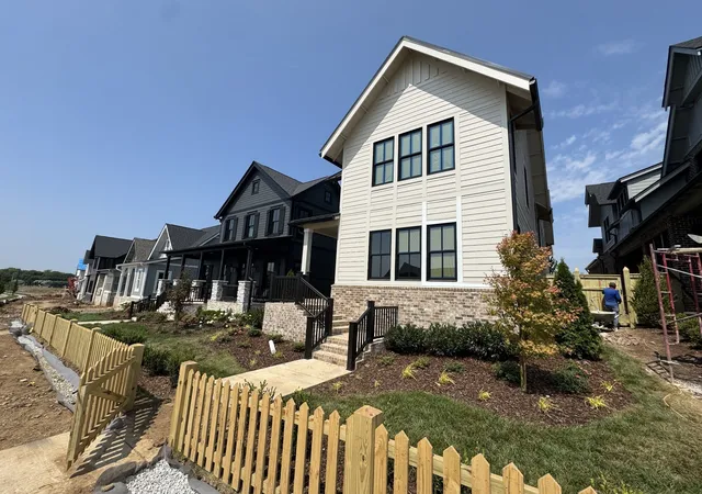 Photo 3 of Single family home for sale at 2543 Buckner Ln, Thompsons Station, TN 37179 | MLS# 3596406 | Listing updated on 2026-09-20