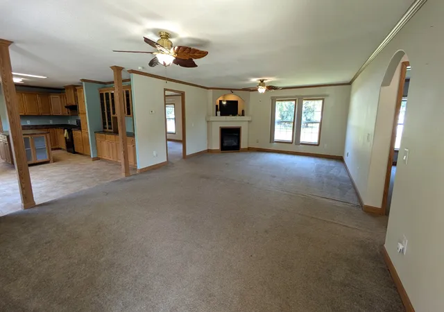 Photo 2 of Manufactured home for sale at 759 Brown Rd, Paris, TN 38242 | MLS# 3610416 | Listing updated on 2026-10-02