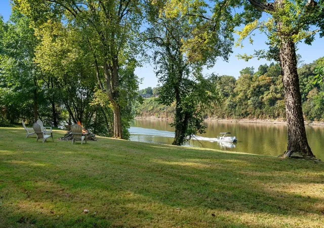 Photo 3 of Single family home for sale at 2401 Pennington Bnd Rd, Nashville, TN 37214 | MLS# 3596442 | Listing updated on 2026-09-26