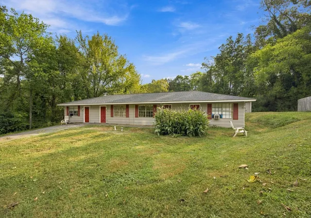 Photo 2 of Multi family home for sale at 466 Oak St, Rossville, GA 30741 | MLS# 3596441 | Listing updated on 2026-09-24