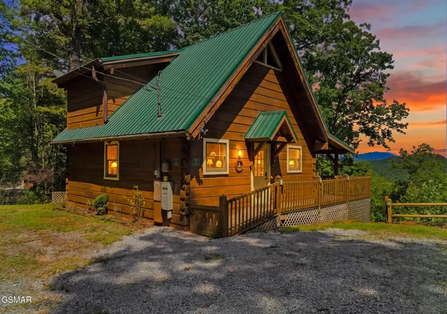 Photo 3 of Single family home for sale at 4361 Oakland Way #3, Gatlinburg, TN 37738 | MLS# 3596449 | Listing updated on 2026-09-25