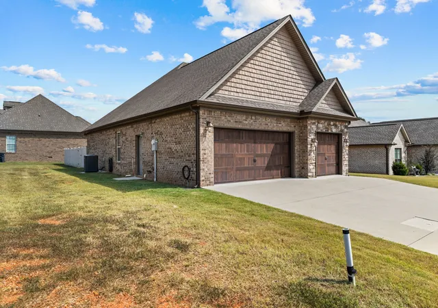 Photo 3 of Single family home for sale at 723 Karah Avery Ave, Rogersville, AL 35652 | MLS# 3596453 | Listing updated on 2026-09-20