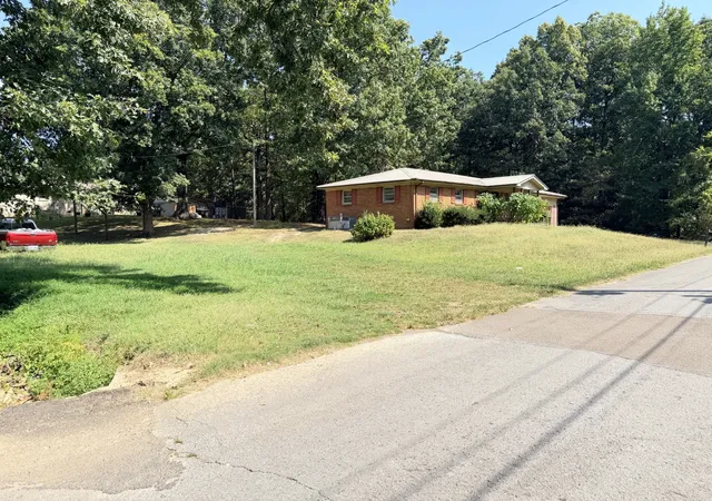 Photo 1 of Single family home for sale at 106 E James St, Collinwood, TN 38450 | MLS# 3596461 | Listing updated on 2026-09-20