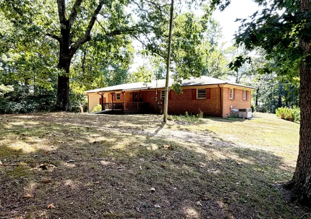 Photo 3 of Single family home for sale at 106 E James St, Collinwood, TN 38450 | MLS# 3596461 | Listing updated on 2026-09-20