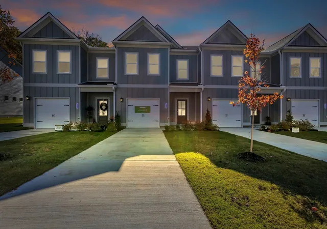 Photo 2 of Townhouse for sale at 127 Ironhorse Way, Dickson, TN 37055 | MLS# 3596468 | Listing updated on 2026-09-20
