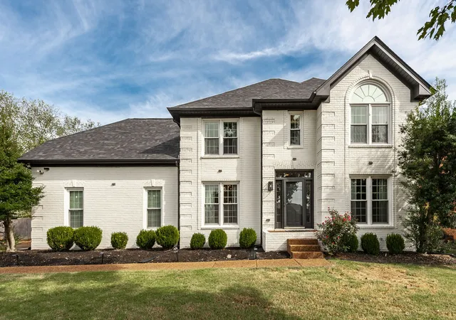 Single family home for sale at 1006 Westbank Dr, Hendersonville, TN 37075 | MLS# 3596544