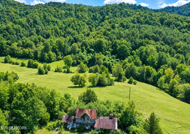 Photo 3 of Sale Pending at 0 Cantwell Valley Rd, Sneedville, TN 37869 | MLS# 3596485 | Listing updated on 2026-10-08