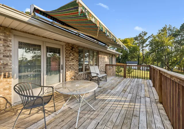 Photo 3 of Single family home for sale at 371 Lakeview Dr, Mount Juliet, TN 37122 | MLS# 3597744 | Listing updated on 2026-10-22