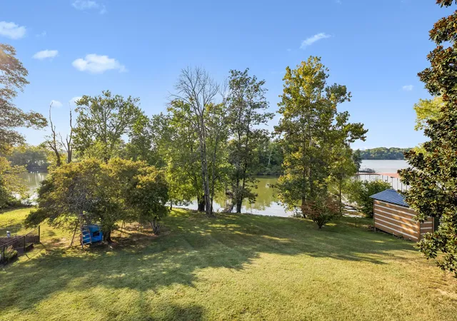 Photo 4 of Single family home for sale at 371 Lakeview Dr, Mount Juliet, TN 37122 | MLS# 3597744 | Listing updated on 2026-10-22