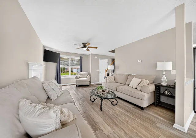 Photo 2 of Single family home for sale at 1237 Murray Ct, Lebanon, TN 37087 | MLS# 3597088 | Listing updated on 2026-10-30