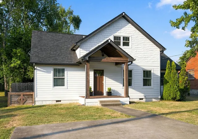 Photo 2 of Single family home for sale at 1711 Marsden Ave, Nashville, TN 37216 | MLS# 3596500 | Listing updated on 2026-09-29