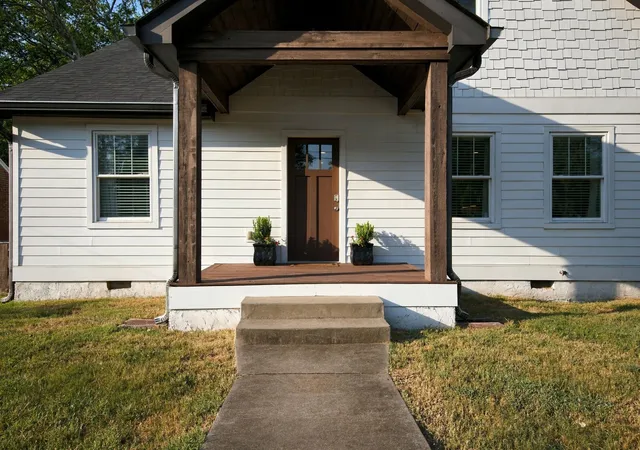 Photo 3 of Single family home for sale at 1711 Marsden Ave, Nashville, TN 37216 | MLS# 3596500 | Listing updated on 2026-09-29
