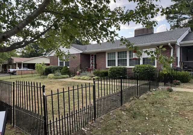 Photo 1 of Single family home for sale at 310 Beechcrest Cir, Lewisburg, TN 37091 | MLS# 3596561 | Listing updated on 2026-09-21