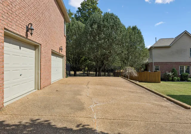 Photo 3 of Single family home for sale at 5553 Peninsula Park Lndg, Hermitage, TN 37076 | MLS# 3597158 | Listing updated on 2026-09-23