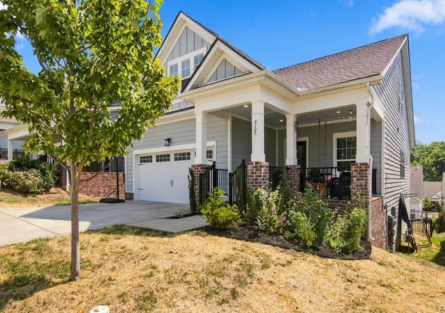 Photo 3 of Single family home for sale at 8108 Warbler Way, Brentwood, TN 37027 | MLS# 3601451 | Listing updated on 2026-10-07