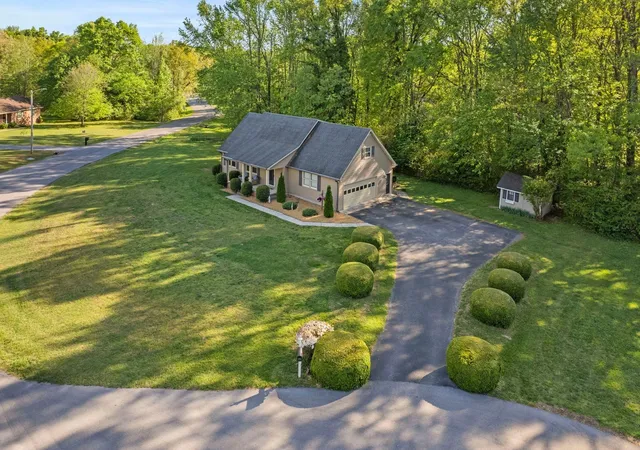 Photo 1 of Single family home for sale at 303 Rutledge Ave, Tullahoma, TN 37388 | MLS# 3601704 | Listing updated on 2026-10-03