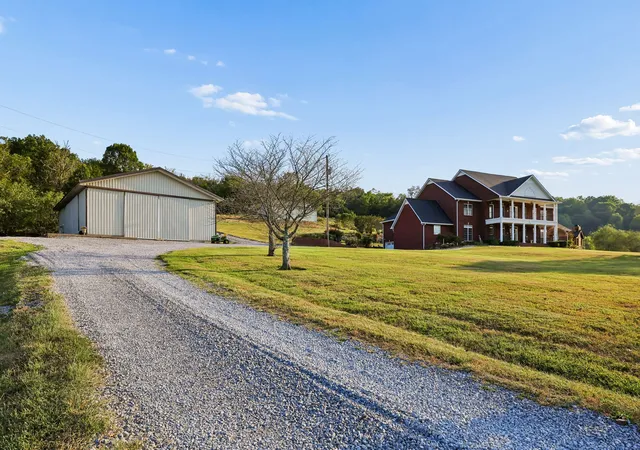 Photo 4 of Single family home for sale at 8565 Auburntown Rd, Auburntown, TN 37016 | MLS# 3596891 | Listing updated on 2026-09-24