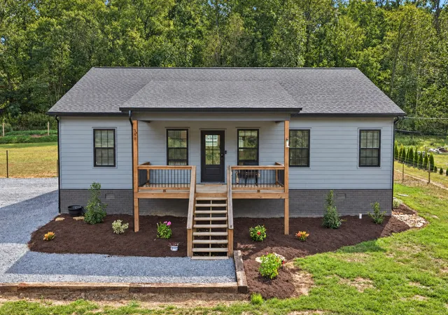 Single family home for sale at 358 Beech Hl Ln, Hartsville, TN 37074 | MLS# 3596613