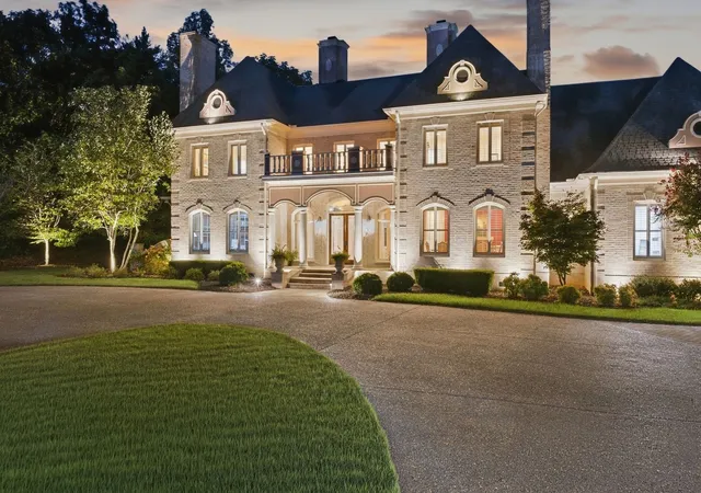Photo 1 of Mansion for sale at 1216 Beddington Park, Nashville, TN 37215 | MLS# 3597293 | Listing updated on 2026-10-04