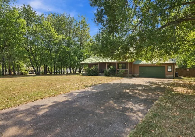 Photo 3 of Single family home for sale at 801 Buckeye Ct, Lascassas, TN 37085 | MLS# 3597374 | Listing updated on 2026-10-01