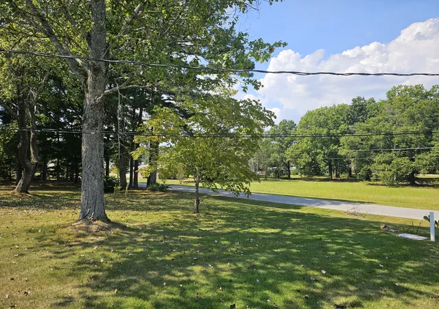 Photo 3 of Single family home for sale at 222 Orchard Ln, Winchester, TN 37398 | MLS# 3597234 | Listing updated on 2026-09-23