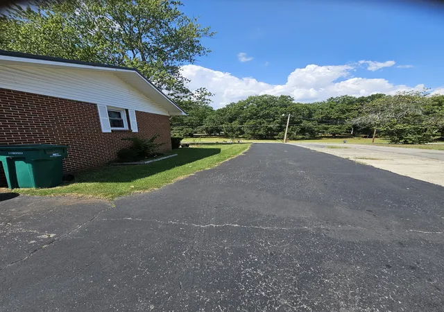 Photo 4 of Single family home for sale at 222 Orchard Ln, Winchester, TN 37398 | MLS# 3597234 | Listing updated on 2026-09-23