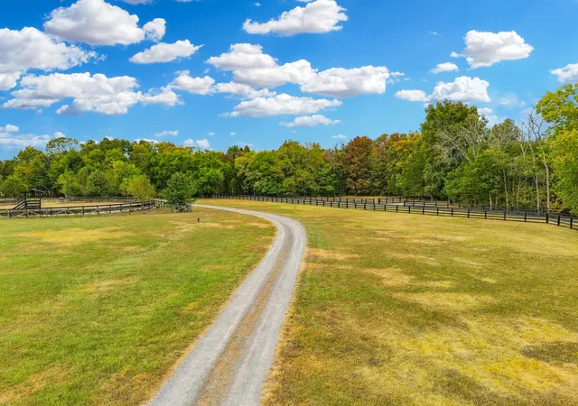 Photo 4 of Single family home for sale at 3762 Rockdale Fellowship Rd, Mount Juliet, TN 37122 | MLS# 3598195 | Listing updated on 2026-10-22