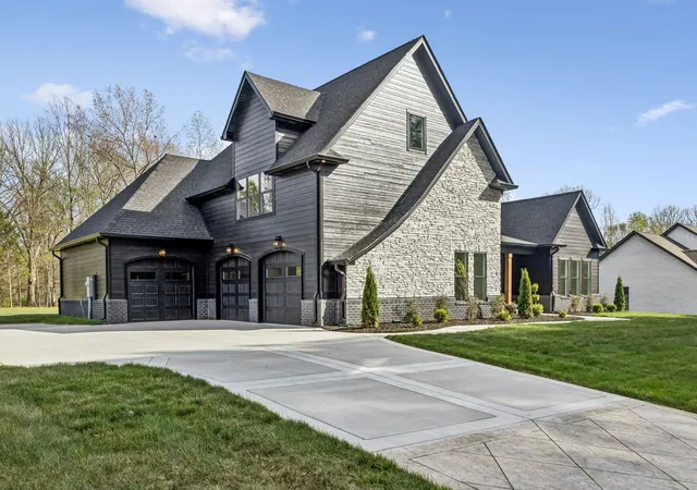 Photo 3 of Single family home for sale at 4025 Sadie Grace Way, Clarksville, TN 37042 | MLS# 3596577 | Listing updated on 2026-10-07
