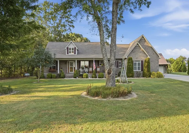 Photo 2 of Single family home for sale at 1895 Elrod Rd, Manchester, TN 37355 | MLS# 3598654 | Listing updated on 2026-09-25