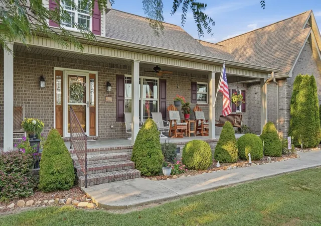 Photo 3 of Single family home for sale at 1895 Elrod Rd, Manchester, TN 37355 | MLS# 3598654 | Listing updated on 2026-09-25