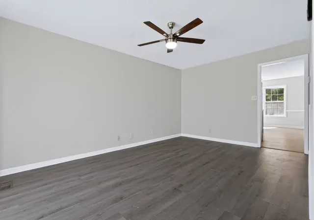 Photo 3 of Single family home for sale at 936 Silty Dr, Clarksville, TN 37042 | MLS# 3601505 | Listing updated on 2026-09-26