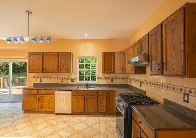 Photo 4 of Single family home for sale at 1216 Brentwood Highlands Dr, Nashville, TN 37211 | MLS# 3597344 | Listing updated on 2026-10-15