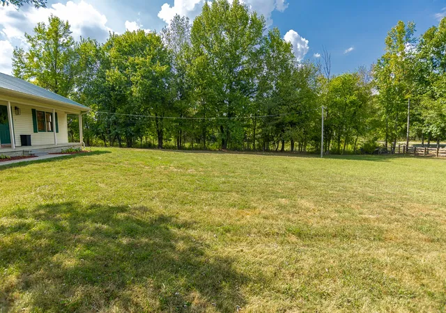 Photo 3 of Single family home for sale at 373 Snell Rd, Shelbyville, TN 37160 | MLS# 3597576 | Listing updated on 2026-09-22