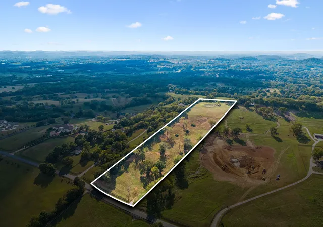 Photo 1 of Land for sale at 1025 Tulloss Rd, Franklin, TN 37067 | MLS# 3597204 | Listing updated on 2026-09-23