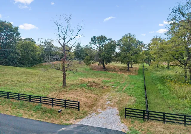Photo 3 of Land for sale at 1025 Tulloss Rd, Franklin, TN 37067 | MLS# 3597204 | Listing updated on 2026-09-23