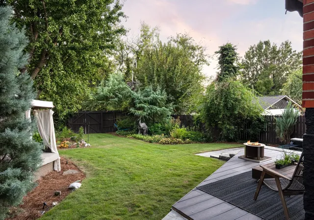 Photo 3 of Single family home for sale at 924 Fatherland St, Nashville, TN 37206 | MLS# 3601555 | Listing updated on 2026-10-05