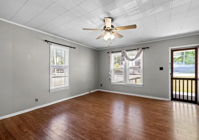 Photo 4 of Single family home for sale at 2022 Highway 47 E, Dickson, TN 37055 | MLS# 3597942 | Listing updated on 2026-10-09