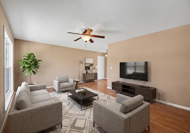 Photo 4 of Single family home for sale at 1612 London Dr, Columbia, TN 38401 | MLS# 3611962 | Listing updated on 2026-10-06