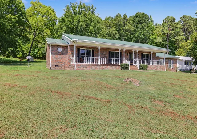 Photo 4 of Single family home for sale at 6268 Highway 100 W, Pleasantville, TN 37033 | MLS# 3601563 | Listing updated on 2026-09-26