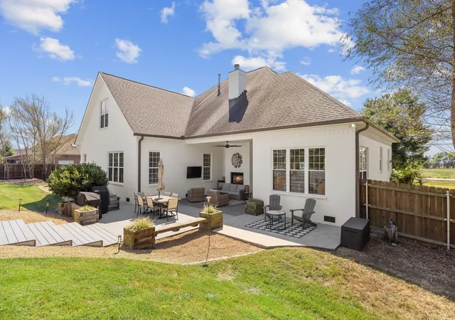 Photo 1 of Single family home for sale at 2792 Thompson Sta Rd E, Thompsons Station, TN 37179 | MLS# 3596633 | Listing updated on 2026-09-26