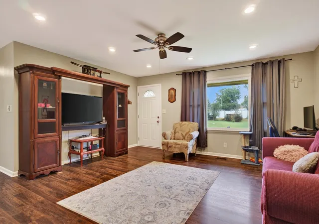 Photo 4 of Single family home for sale at 306 Circle Hl Dr, Mc Minnville, TN 37110 | MLS# 3596626 | Listing updated on 2026-10-08