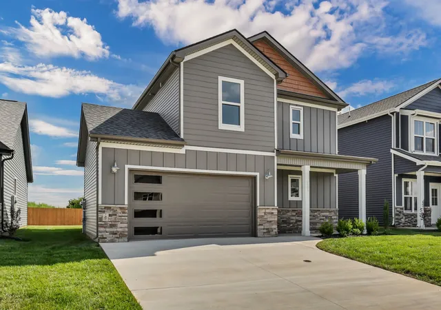 Photo 3 of Single family home for sale at 2685 Brewster Dr, Clarksville, TN 37042 | MLS# 3596622 | Listing updated on 2026-09-21